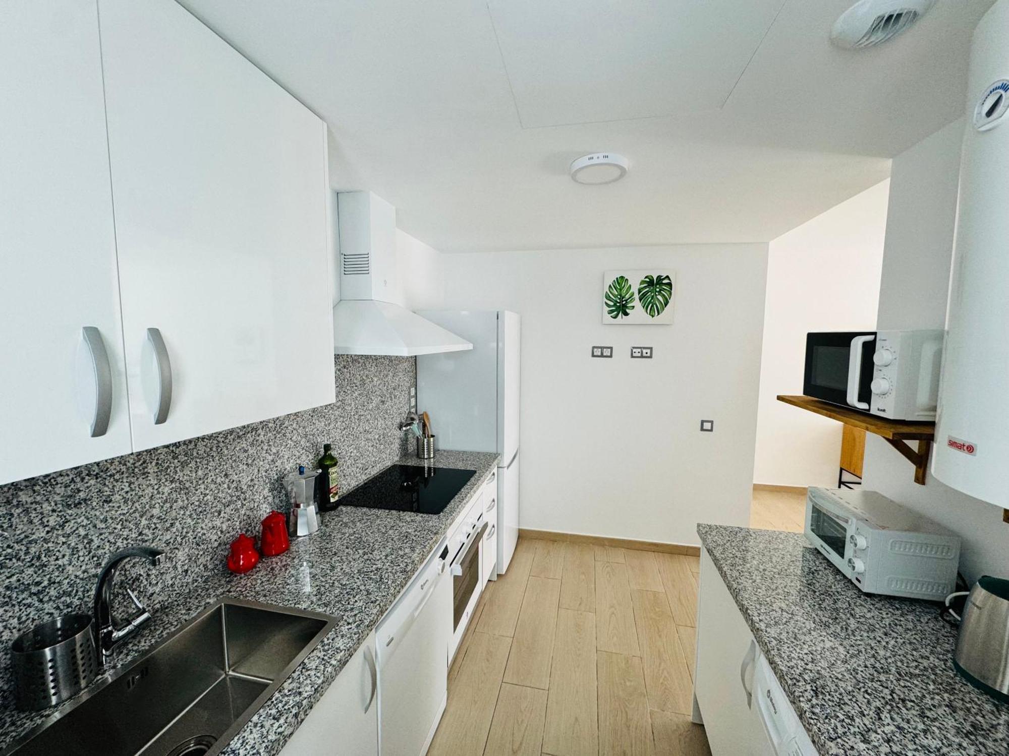 Parking Privado! Sol Y Mar Tu Hogar En La Costa Appartement Estepona Buitenkant foto
