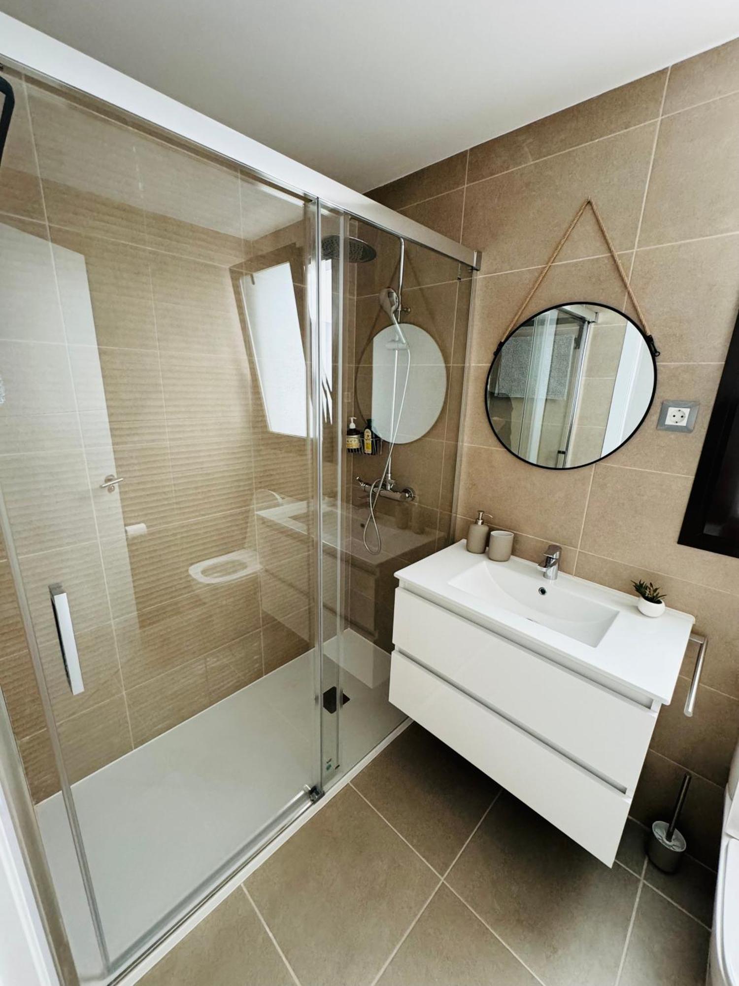 Parking Privado! Sol Y Mar Tu Hogar En La Costa Appartement Estepona Buitenkant foto
