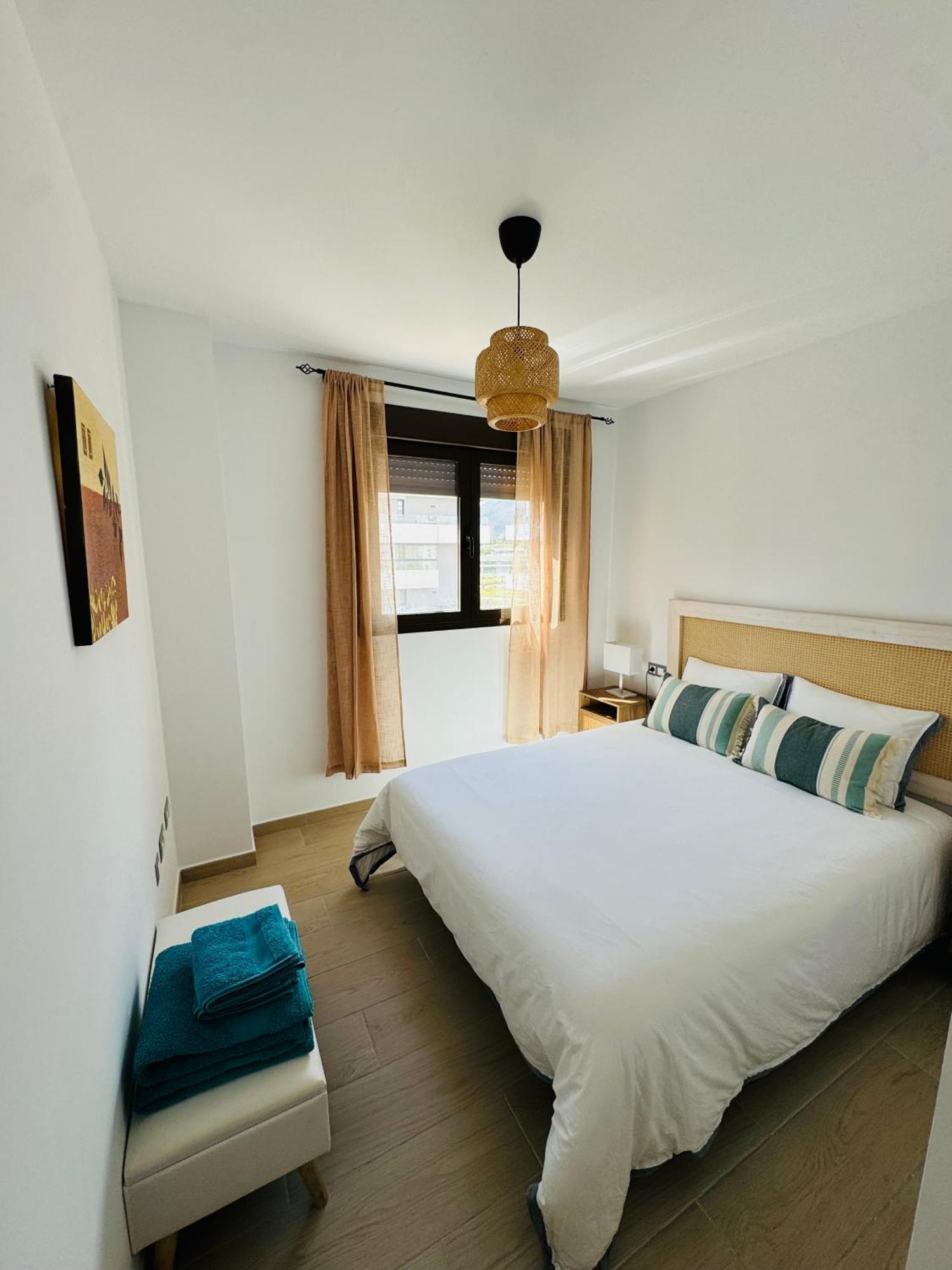 Parking Privado! Sol Y Mar Tu Hogar En La Costa Appartement Estepona Buitenkant foto